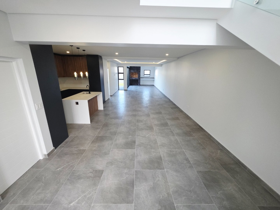 4 Bedroom Property for Sale in Sandown Western Cape
